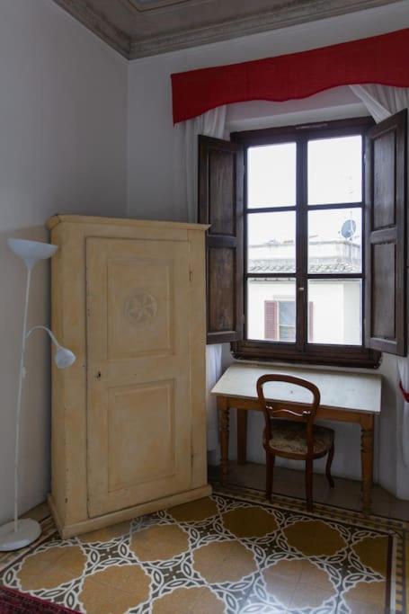 Elegant Apartment Outside Ztl & 10Min From Center Флоренция Екстериор снимка